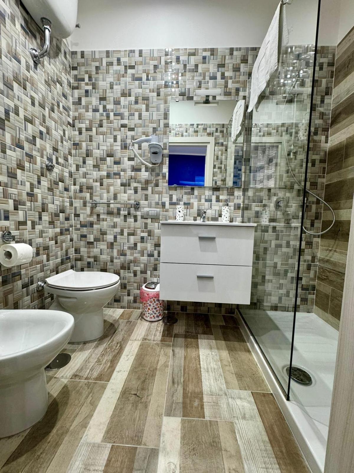Hotel Punto House Ferrovia Neapol Zewnętrze zdjęcie