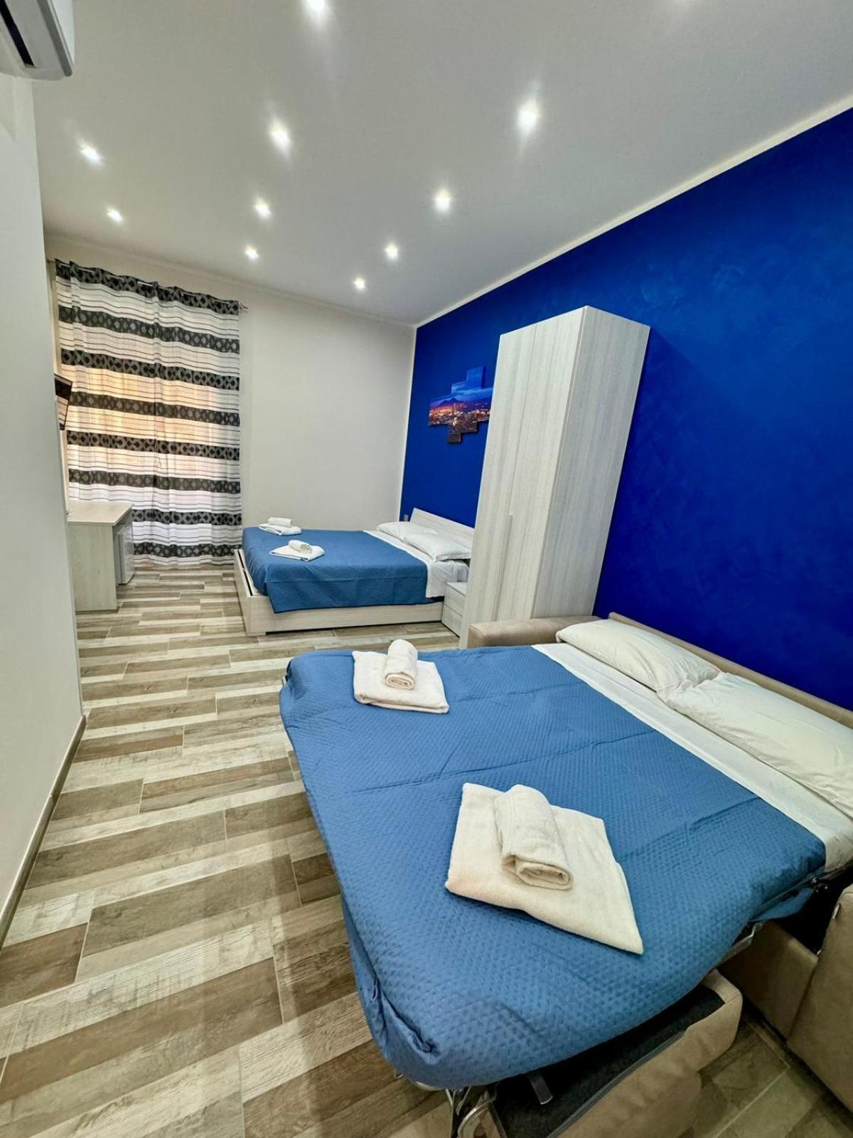 Hotel Punto House Ferrovia Neapol Zewnętrze zdjęcie